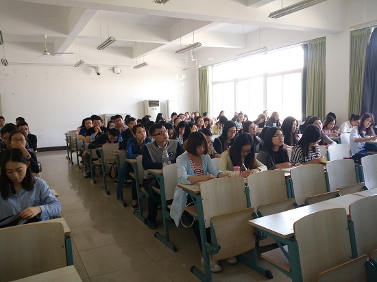 2015级专业硕士学位论文开题及实习动员会顺利举行